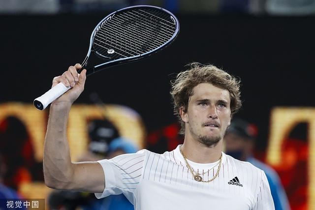 库里39分汤神对阵老东家22分 勇士险胜独行侠